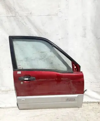 Suzuki Grand Vitara II Front door 6800165832