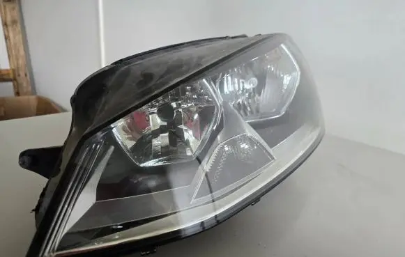 Volkswagen Golf VII Headlight/headlamp 90043189 044917