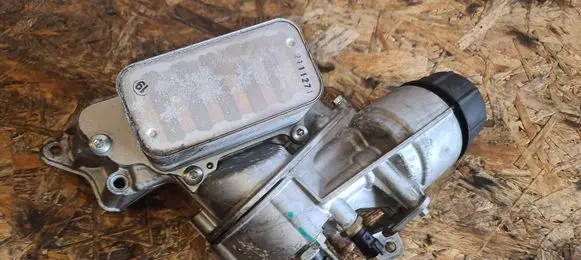 Maserati Ghibli Oil filter mounting bracket 31212074F