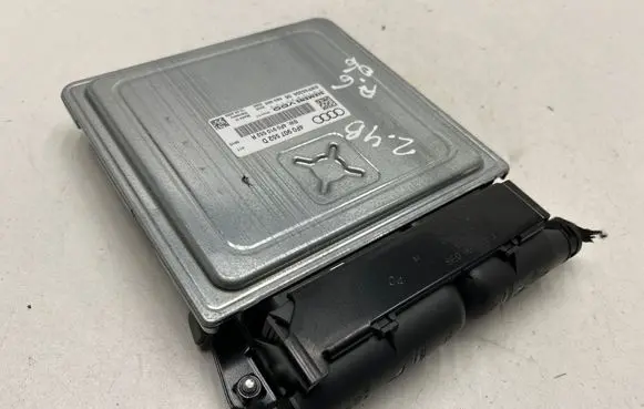 Audi A6 S6 C6 4F Engine control unit/module 4F0907552D 4F0910552R 5WP45304