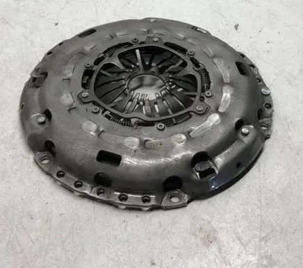 Opel Zafira B Pressure plate 124035110