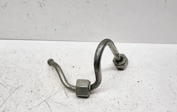 Fuel injector supply line/pipe