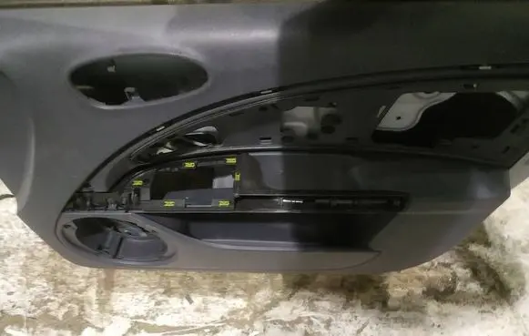 Seat Leon (1P) Front door card panel trim 