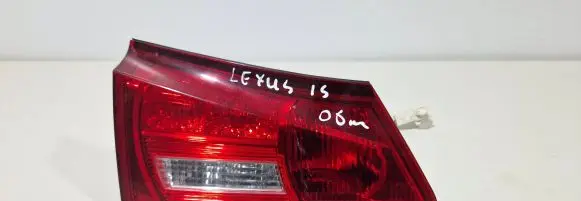 Lexus IS 220D-250-350 Tailgate rear/tail lights