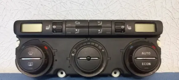 Skoda Octavia Mk2 (1Z) Climate control unit 74241060