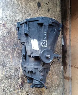 Volkswagen II LT Manual 5 speed gearbox 711614 921285 01731800Y24071