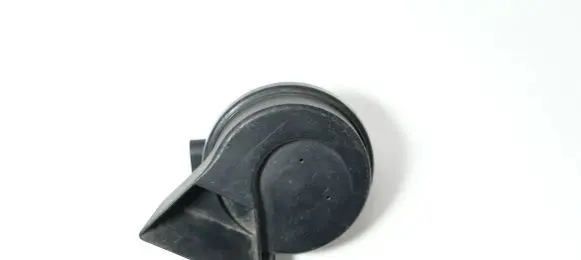 Audi A4 S4 B7 8E 8H Horn signal 8E0951223A