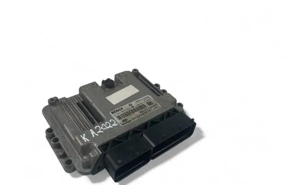 Hyundai i30 Engine control unit/module ECU 391112A945 0281019552