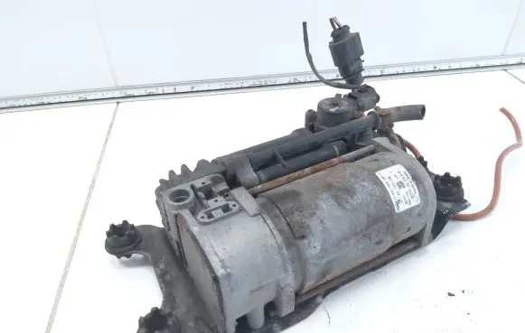 Audi A8 S8 D4 4H Air conditioning (A/C) compressor (pump) 4430201871