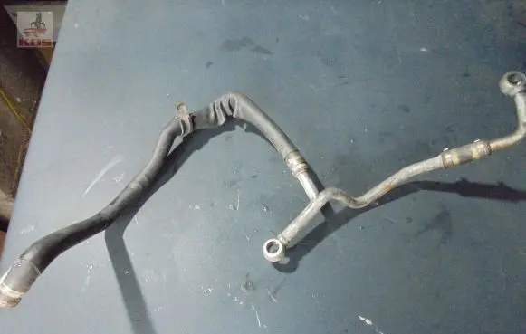 Maserati Quattroporte Engine coolant pipe/hose