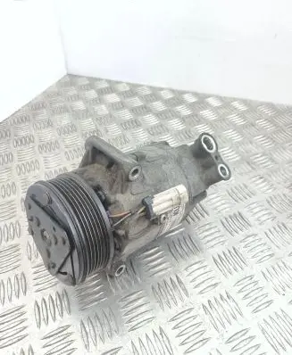 Opel Zafira B Air conditioning (A/C) compressor (pump) 13318697 401351739