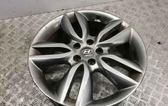 R19 alloy rim
