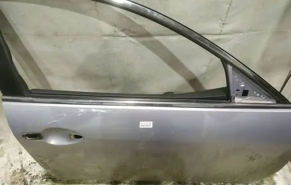 Mazda 6 Front door glass trim molding 