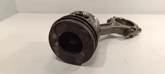 Piston with connecting rod