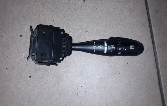 Mitsubishi Colt CZ3 Wiper turn signal indicator stalk/switch 0361N44