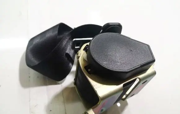 Renault Fluence Rear seatbelt 