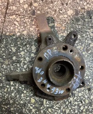 Renault Megane II Front wheel hub