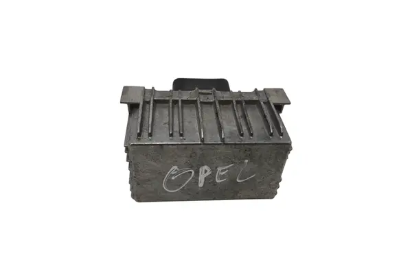 Opel Meriva A Glow plug pre-heat relay 132049