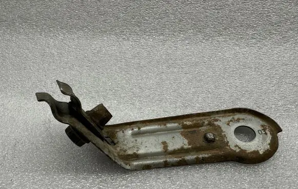 Audi A6 S6 C5 4B Handbrake interior bracket 4b0609766B
