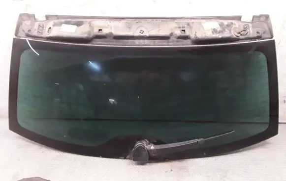 Volkswagen Touareg I Opening tailgate glass 