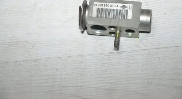Air conditioning (A/C) expansion valve