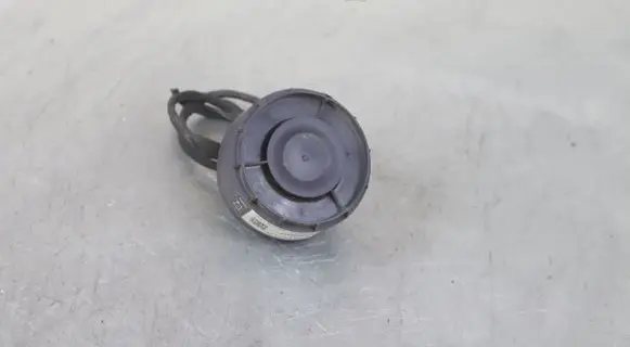 Mercedes-Benz C W204 Alarm system siren A2048705726