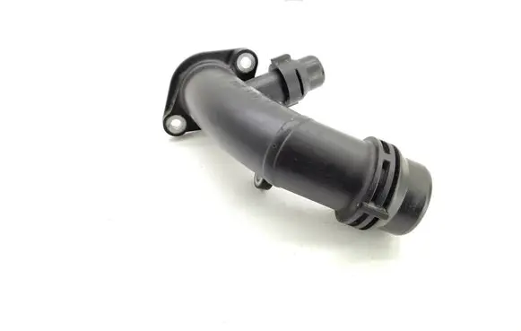 Mercedes-Benz C W205 Engine coolant pipe/hose A6512001051