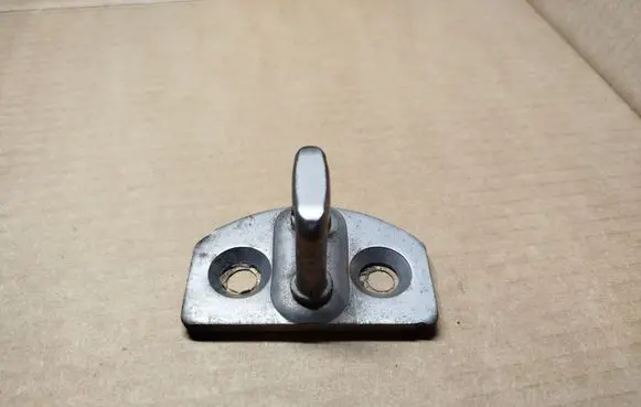 Renault Trafic III (X82) Rear door lock loop/hook striker 825706259R 93460207