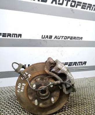 Hyundai i20 (PB PBT) Front wheel hub
