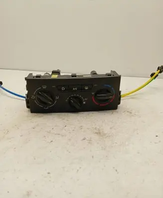 Peugeot 207 Climate control unit N102080F7 69910004 28042006