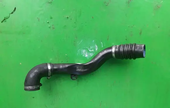 Ford Focus Air intake hose/pipe