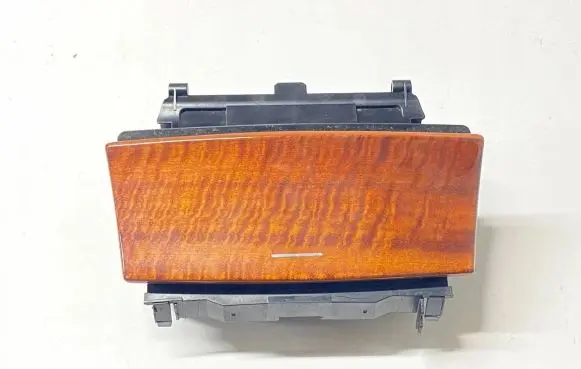 Ashtray (front)