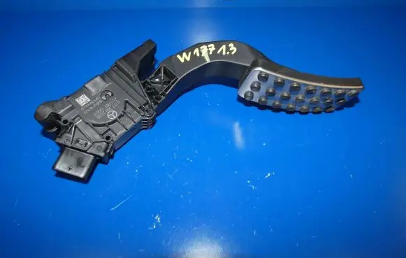 Mercedes-Benz A W177 Accelerator throttle pedal A1773002100