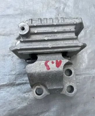 Jeep Compass Gearbox mount 00520903480