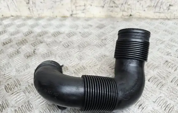 Volkswagen II LT Air intake duct part 2D0129627A