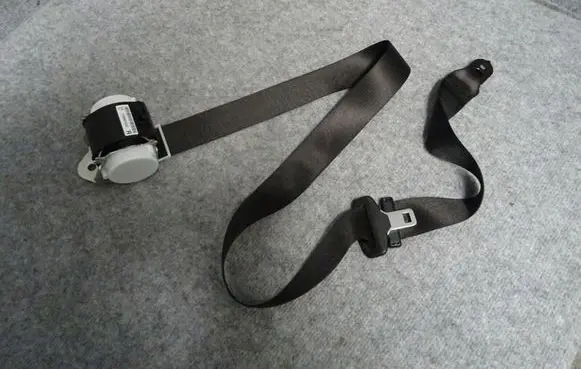 BMW 4 F32 F33 Front seatbelt 7338972