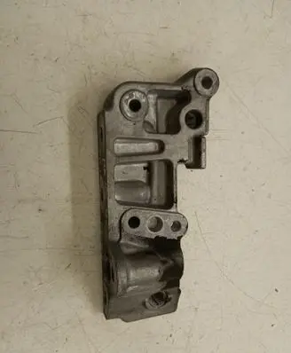Mercedes-Benz B W246 W242 Engine mounting bracket A6512200607