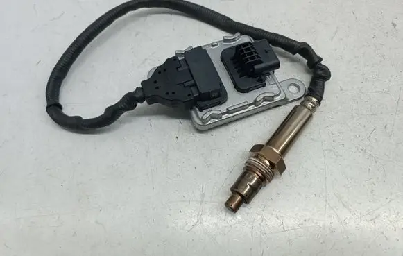 Mercedes-Benz GLC X253 C253 Lambda probe sensor A0009050914 AAA2082120000 0009050914