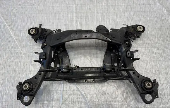 Volvo XC90 Rear axle beam with reductor 