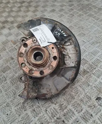 Volkswagen Touran I Front wheel hub