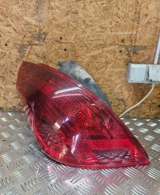 Peugeot 308 Rear/tail lights 9680425780