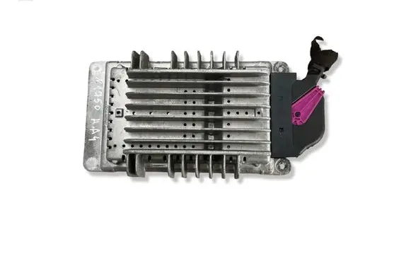 Audi A4 S4 B6 8E 8H Sound amplifier 8H0035223C