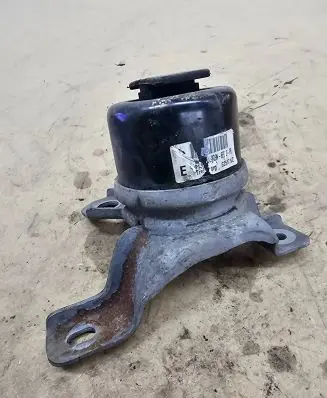 Volvo XC60 Engine mount bracket G2517002