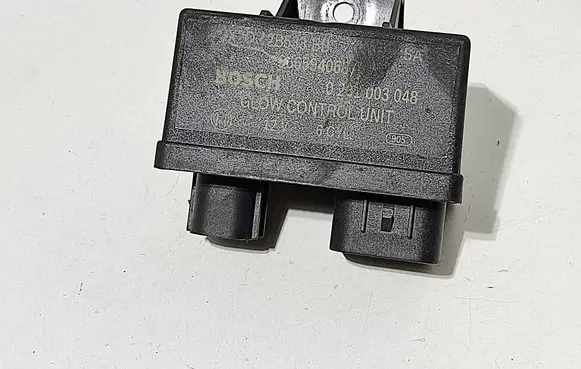Land Rover Discovery 4 - LR4 Glow plug pre-heat relay 9X2Q12B533BB 9665940680