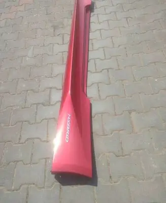 Lexus RC Sill 7586024040