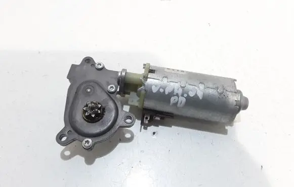 Volkswagen Phaeton Seat adjustment motor 0130002582