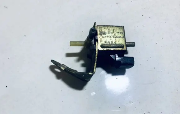 Audi A3 S3 8L Turbo solenoid valve 437906263a