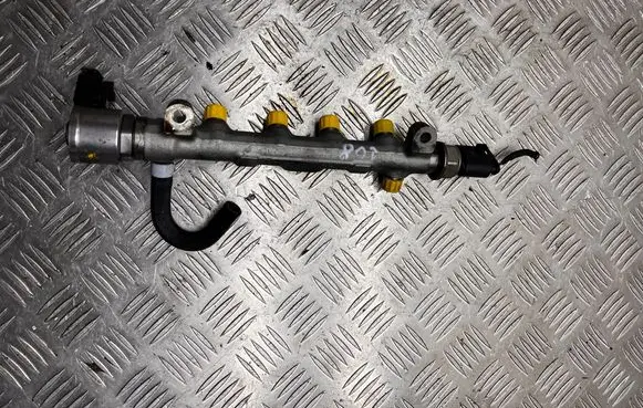Volkswagen Jetta VI Fuel main line pipe 04L089G 0795103