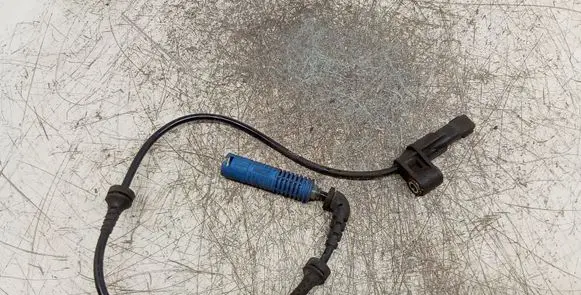 BMW 3 E46 ABS brake wheel speed sensor 34526752