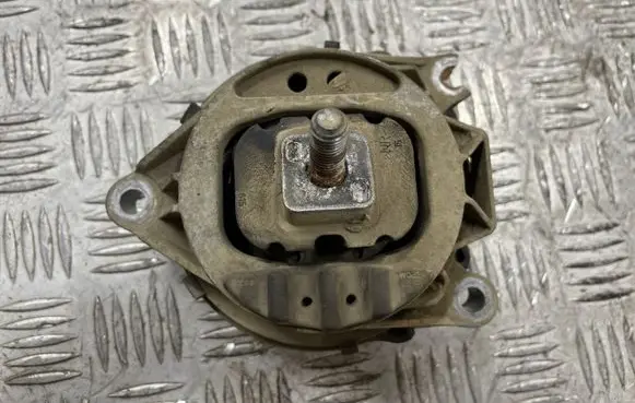 BMW X3 F25 Engine mount bracket 6850481